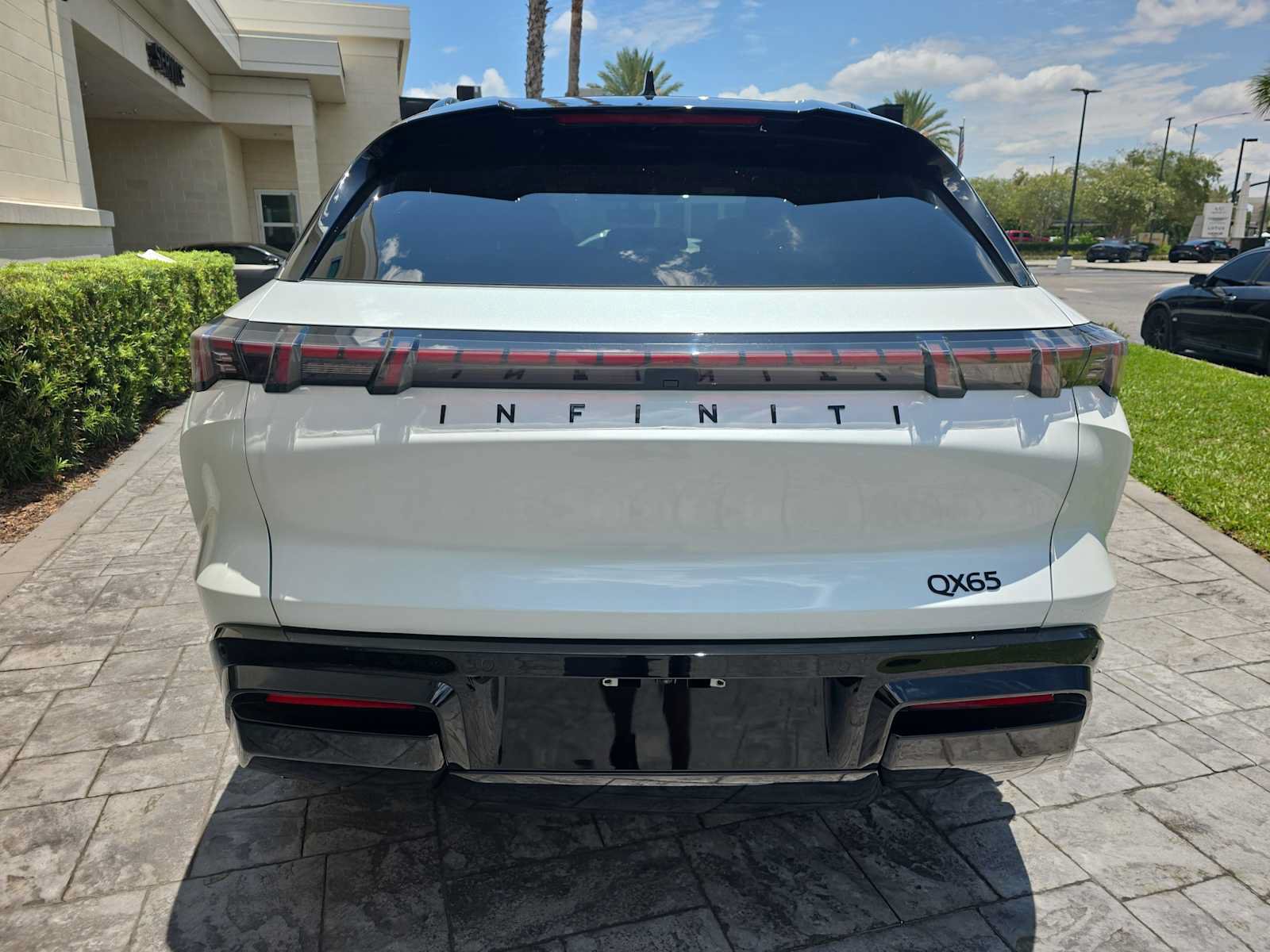 New 2027 INFINITI QX65 Autograph w/ Cargo Package AWD/4WD image 5