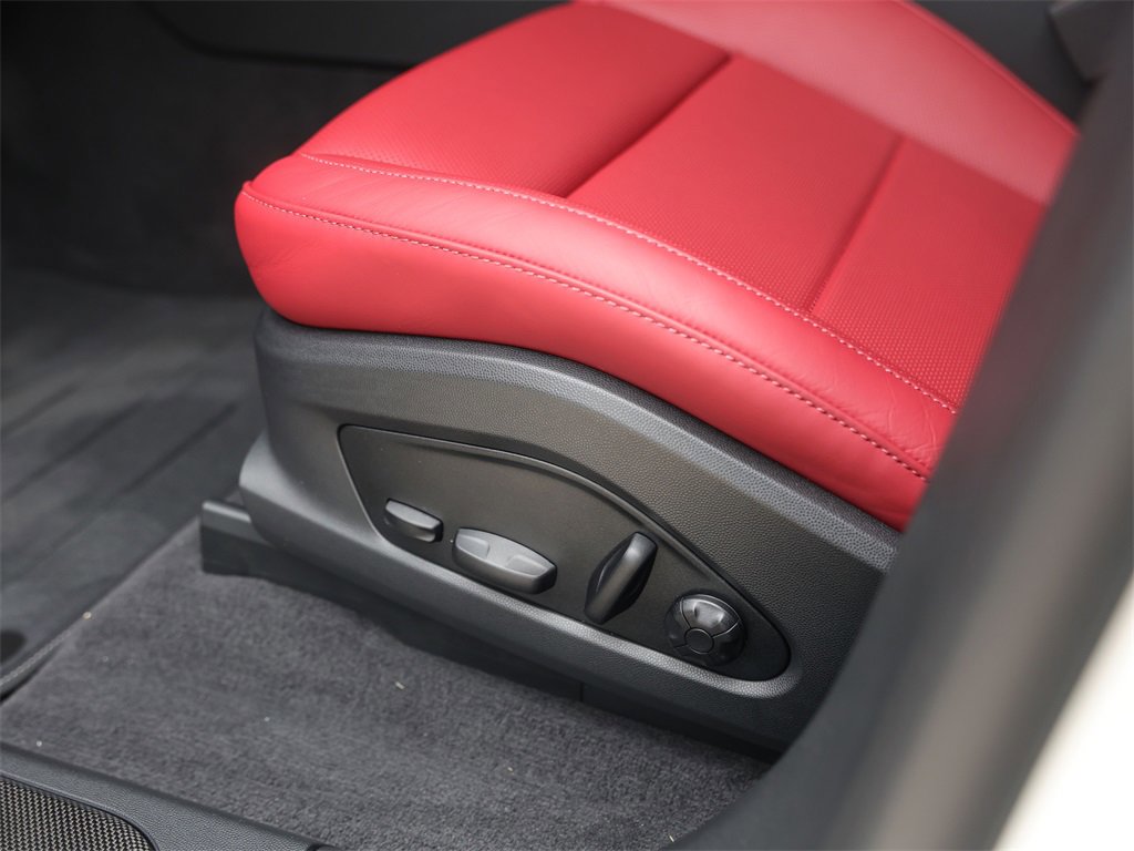 New 2025 Porsche Macan Turbo Electric image 17