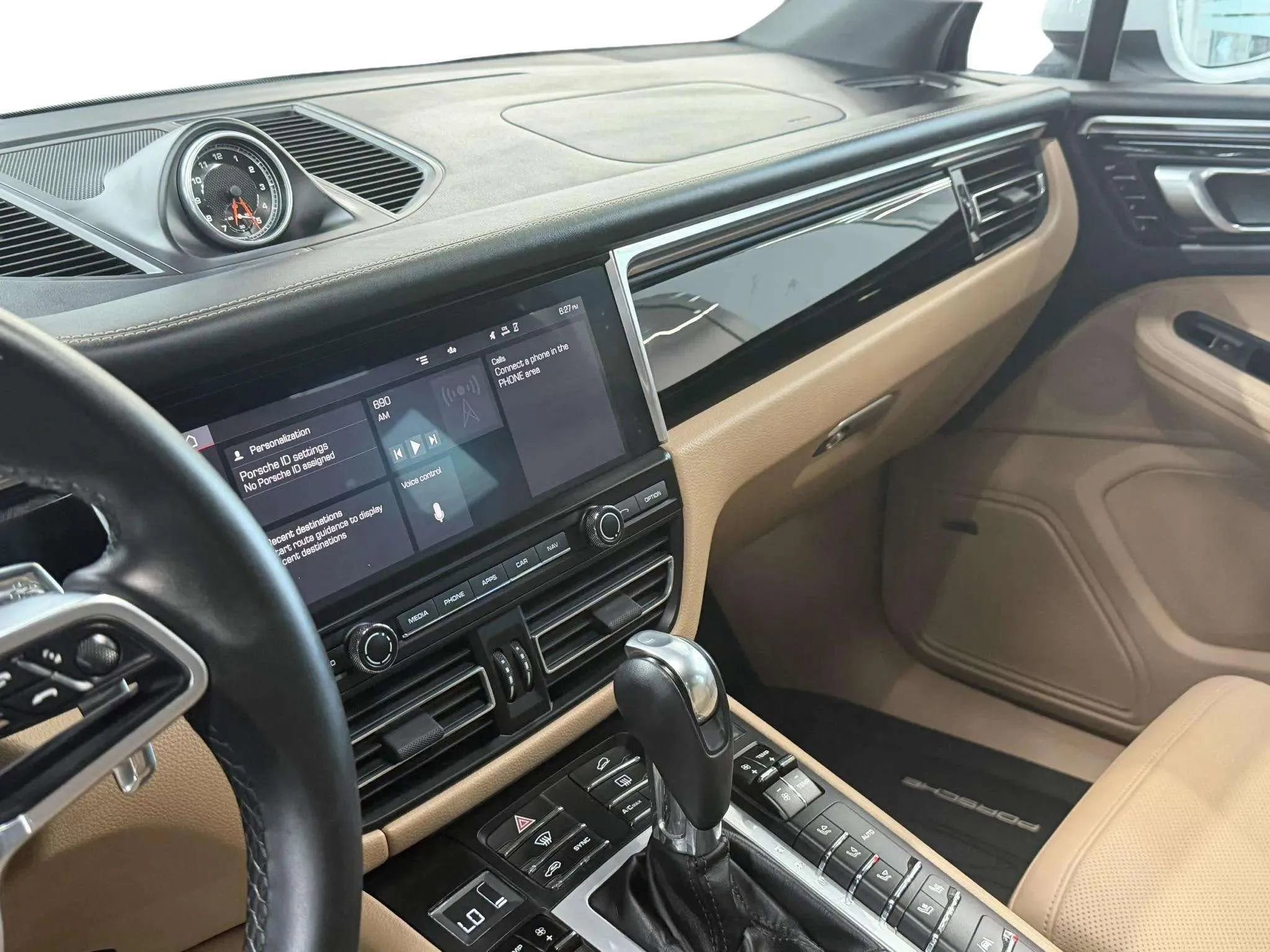 Used 2020 Porsche Macan Sport Edition image 20