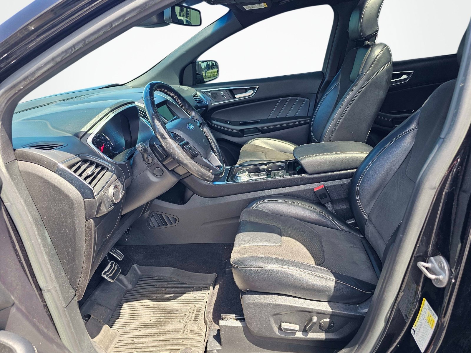 Used 2019 Ford Edge ST w/ Equipment Group 401A AWD/4WD image 17