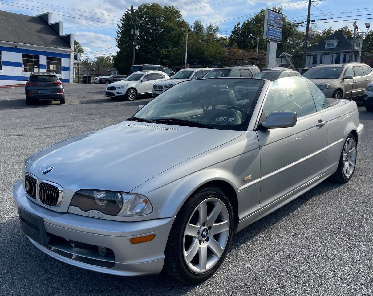 Used 2003 BMW 325Ci Convertible image 10