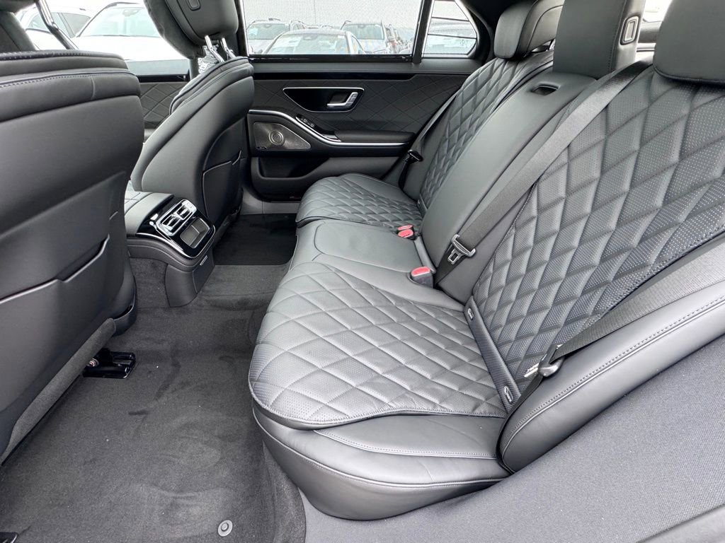 Used 2024 Mercedes-Benz S 500 4MATIC image 29