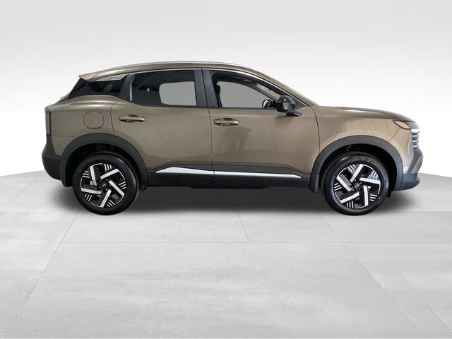 New 2026 Nissan Kicks SV FWD image 2