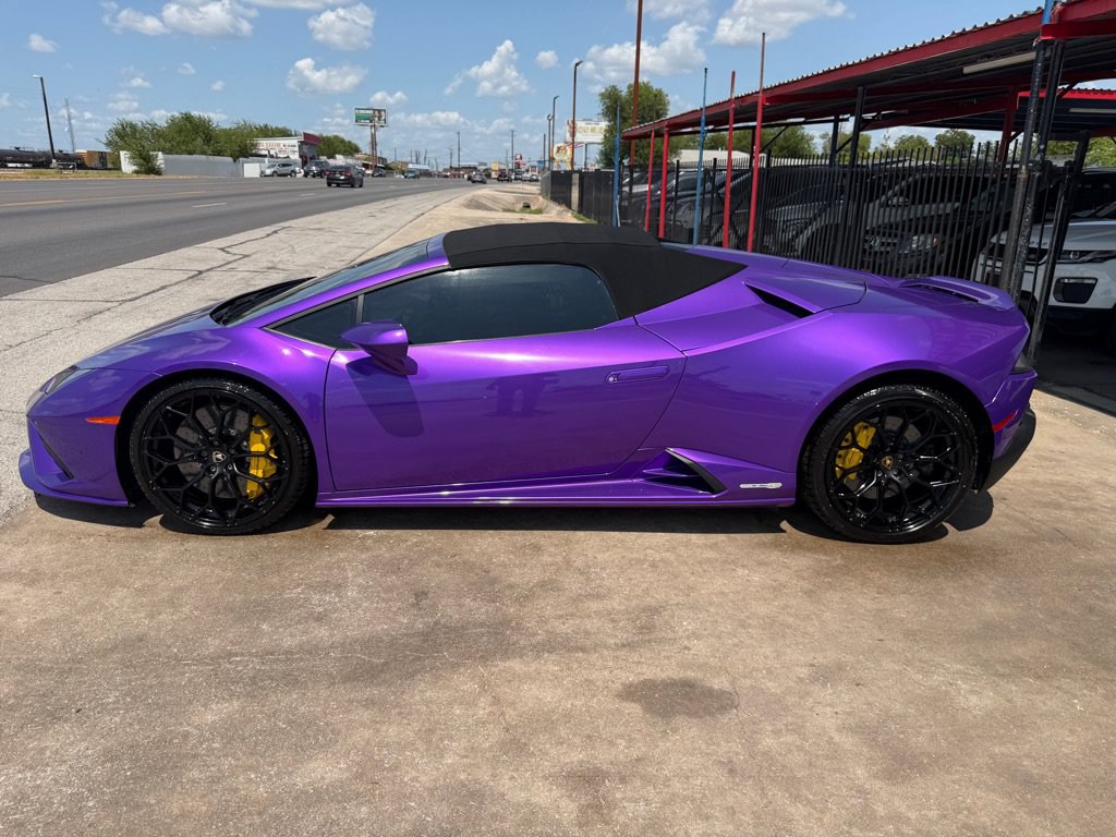 Used 2021 Lamborghini Huracan EVO RWD image 26