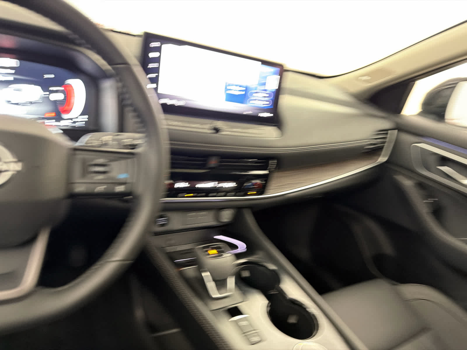 Certified 2026 Nissan Rogue Platinum AWD/4WD image 18