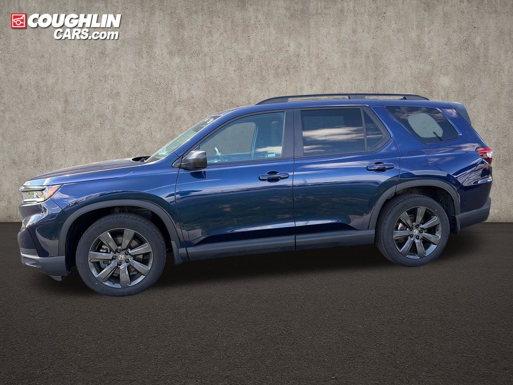 Used 2025 Honda Pilot Sport image 4