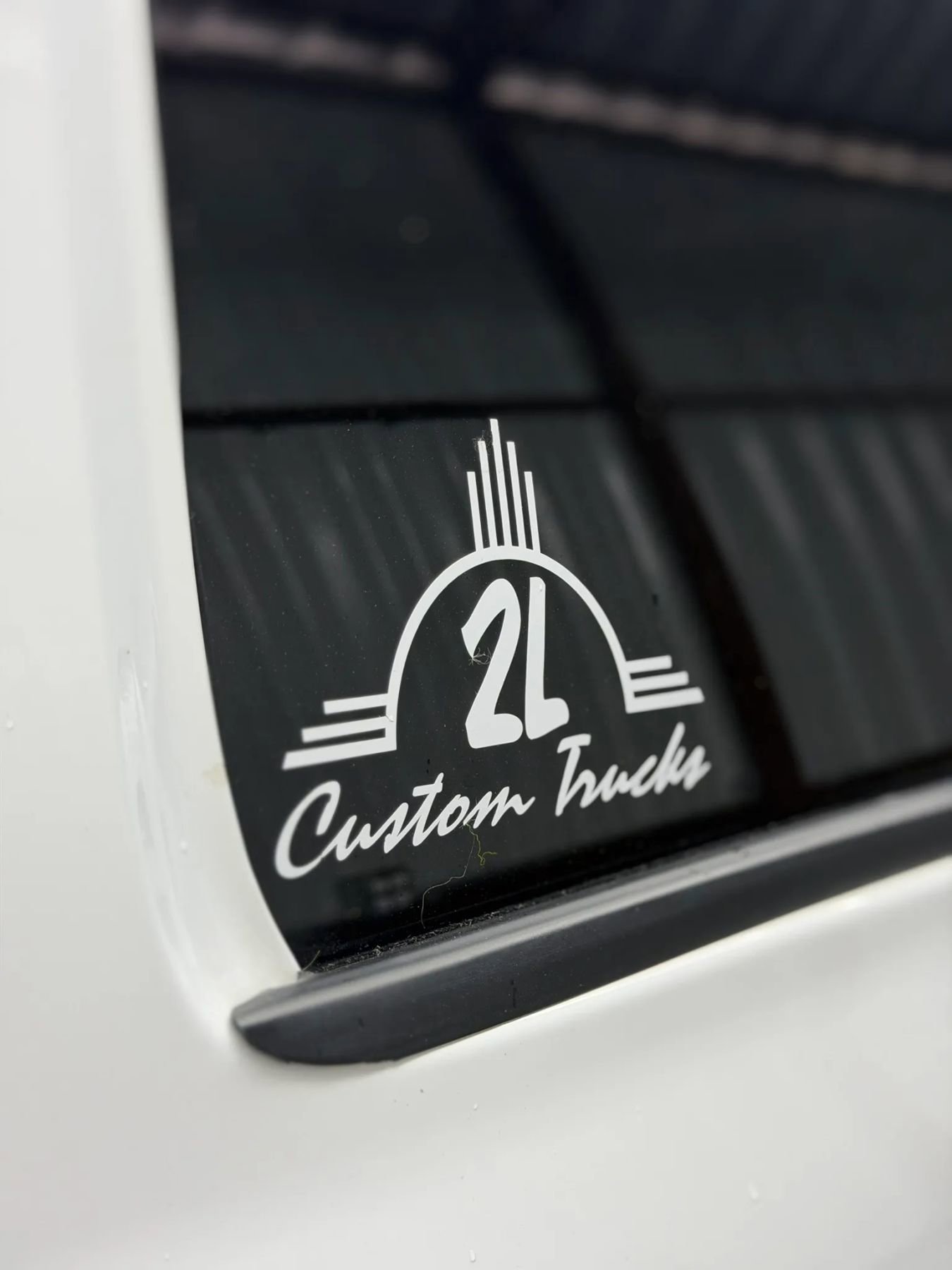 Used 2025 RAM 3500 Laramie AWD/4WD image 7