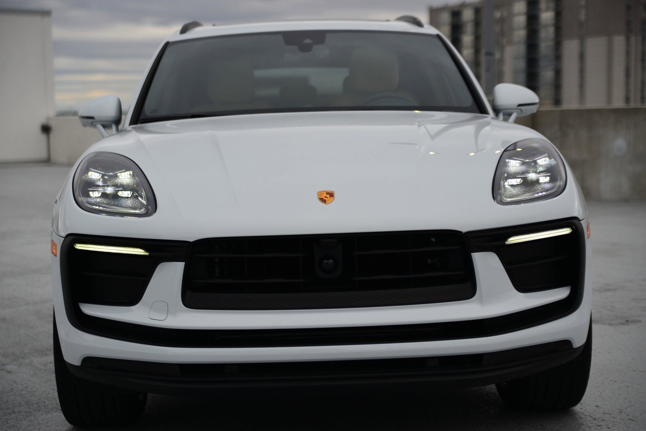 Used 2025 Porsche Macan image 6
