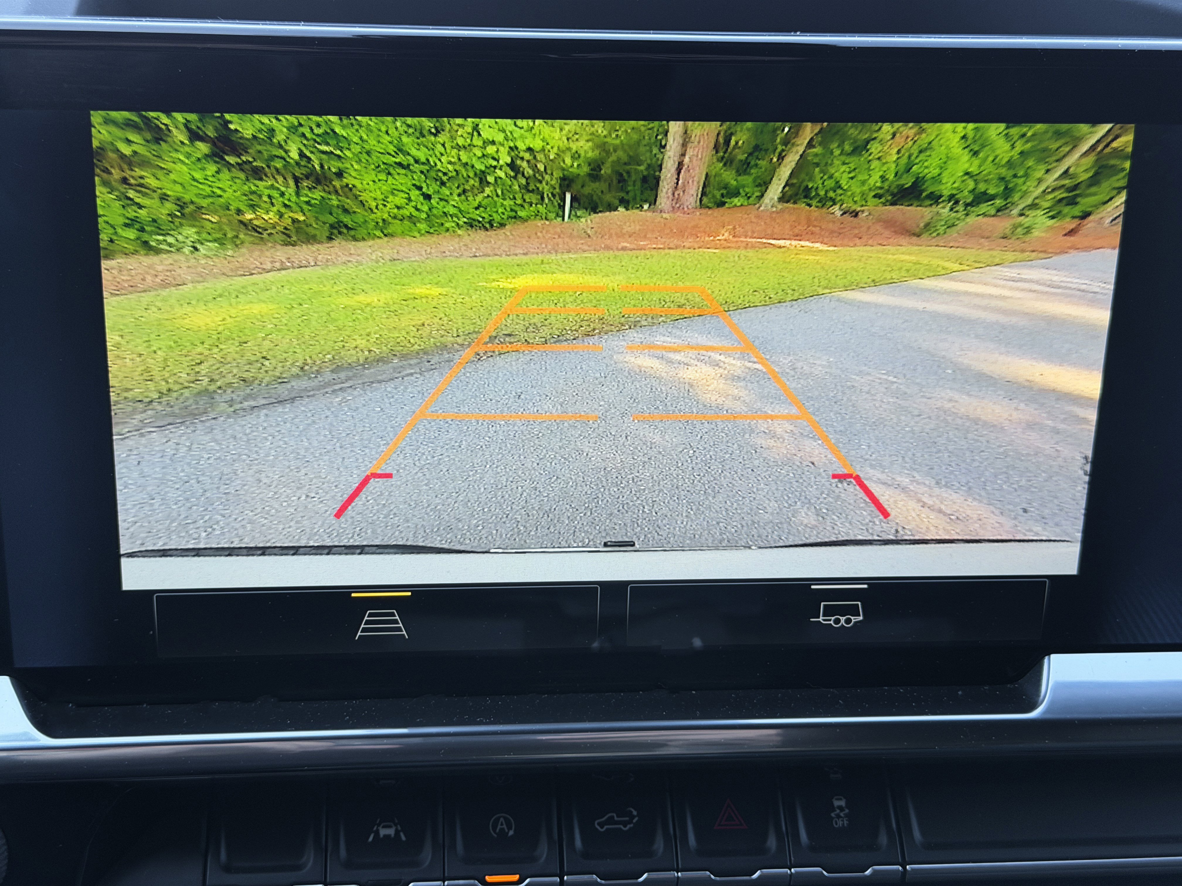 Used 2022 Chevrolet Silverado 1500 LT AWD/4WD image 12