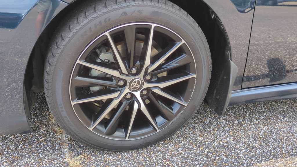 Used 2021 Toyota Camry SE FWD image 10