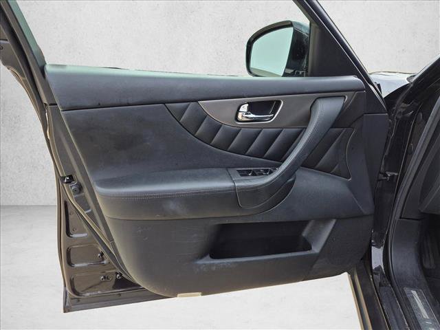 Used 2017 INFINITI QX70 2WD image 13
