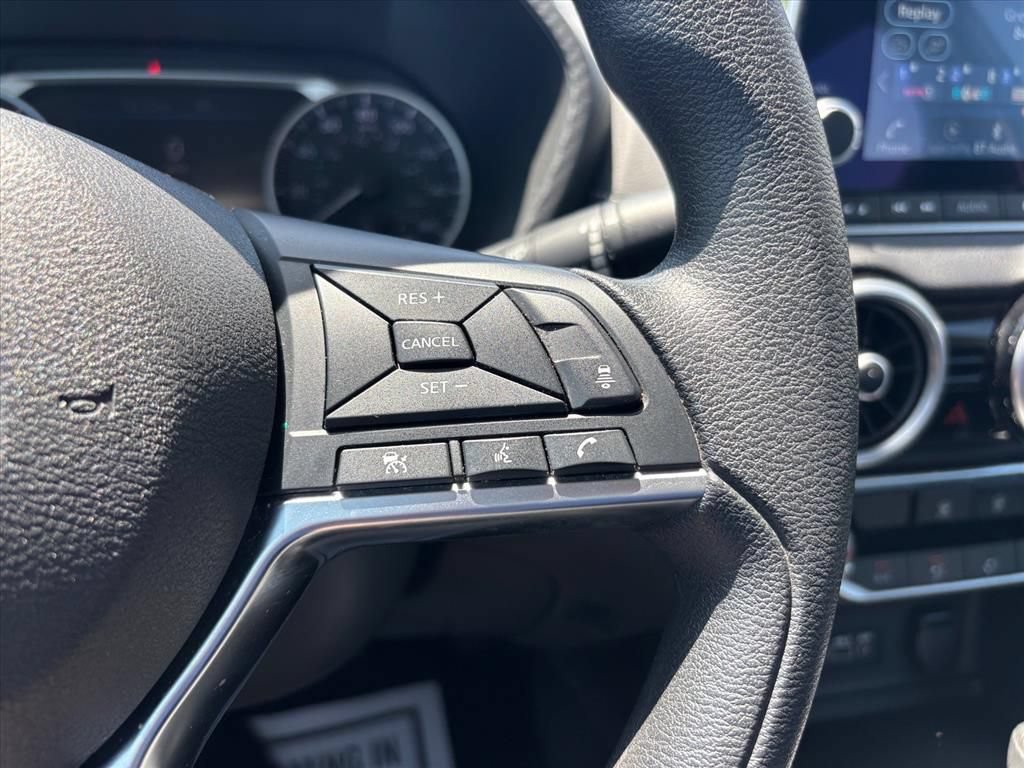 Used 2024 Nissan Sentra SV FWD image 15
