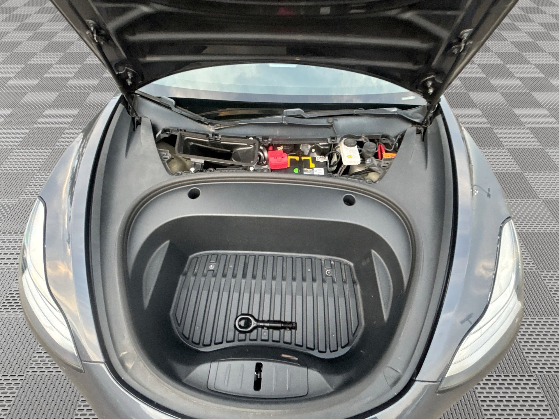 Used 2021 Tesla Model 3 Long Range AWD/4WD image 18