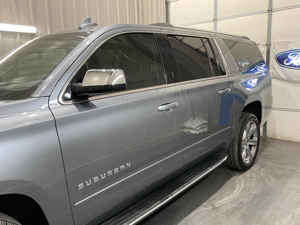 Used 2020 Chevrolet Suburban Premier image 5