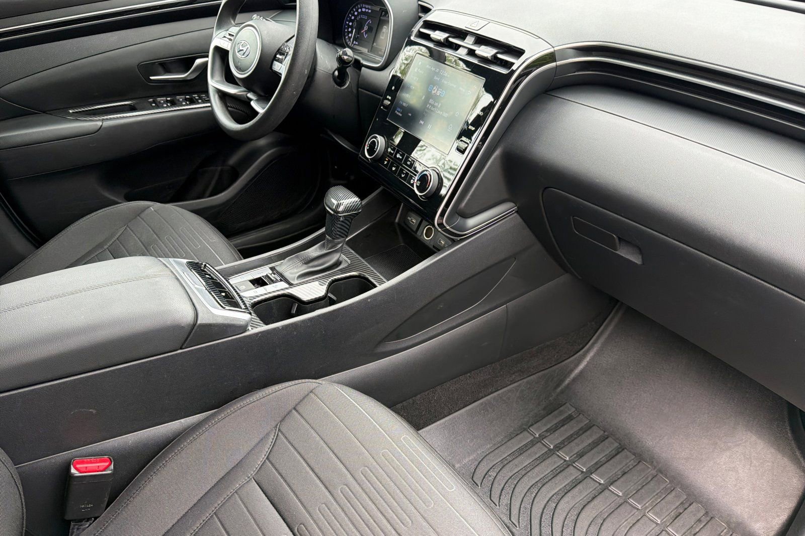 Used 2022 Hyundai Santa Cruz SEL image 15