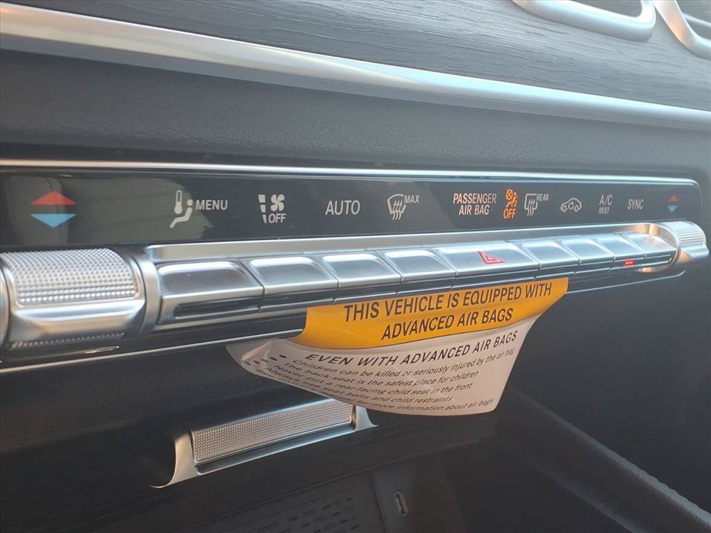 New 2026 Mercedes-Benz GLS 450 4MATIC image 16