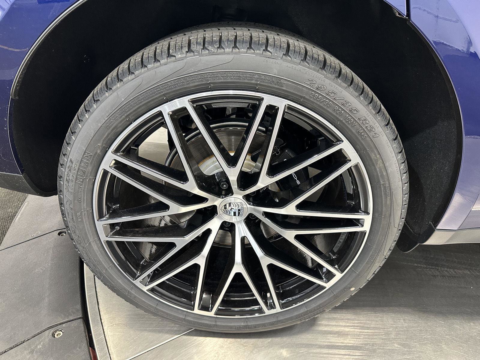 Certified 2026 Porsche Macan Turbo image 14