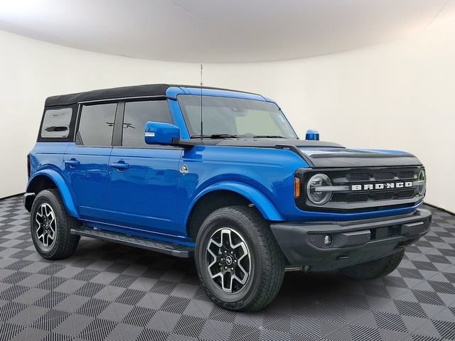 Used 2023 Ford Bronco Outer Banks AWD/4WD image 1