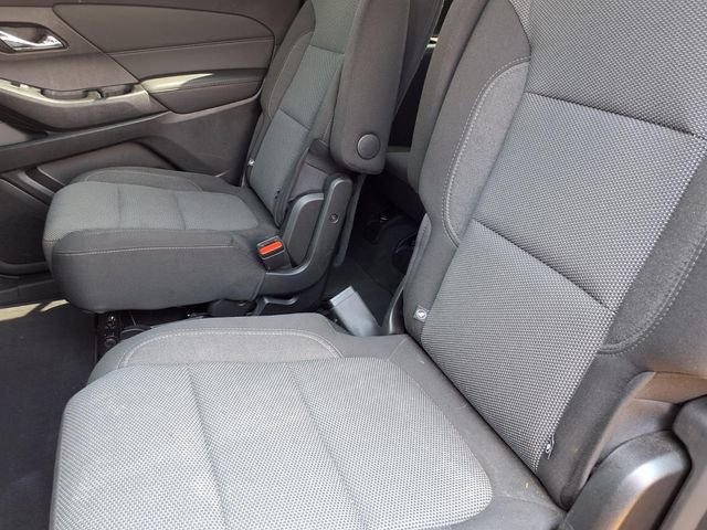 Used 2023 Chevrolet Traverse LT FWD image 7