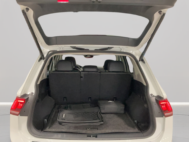 Certified 2024 Volkswagen Tiguan SE AWD/4WD image 22