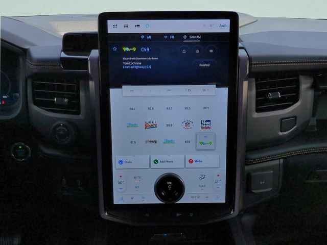 Used 2024 Ford Expedition Platinum AWD/4WD image 14