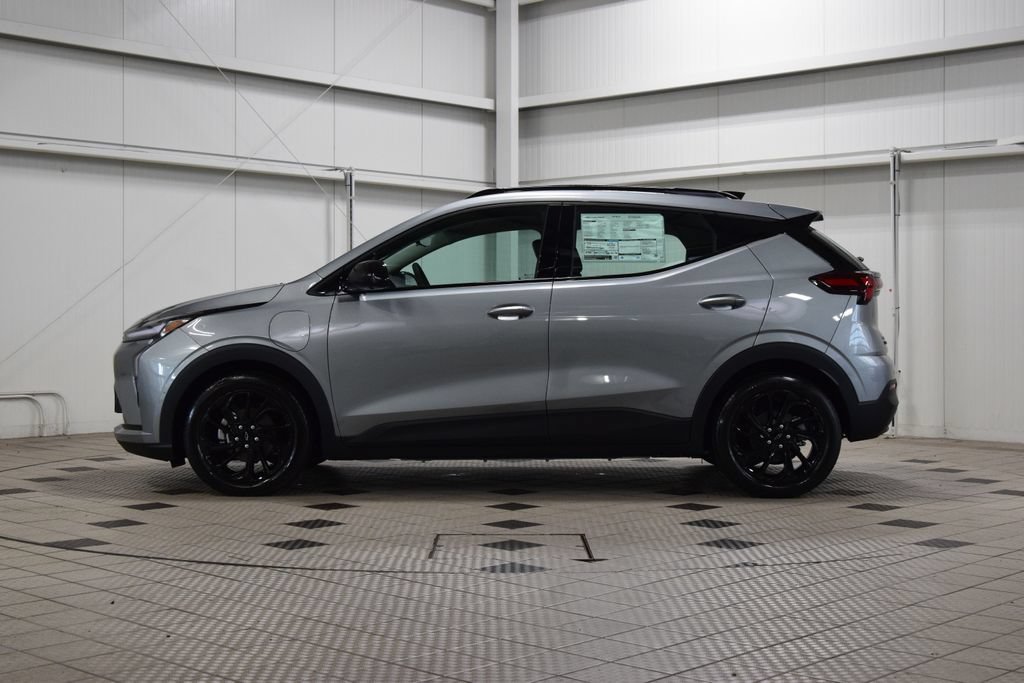 New 2027 Chevrolet Bolt RS w/ Technology Package FWD image 4