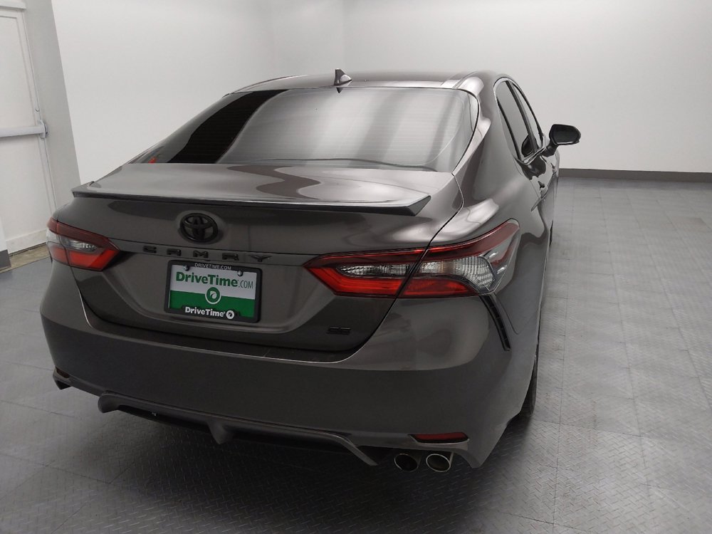 Used 2022 Toyota Camry SE FWD image 7