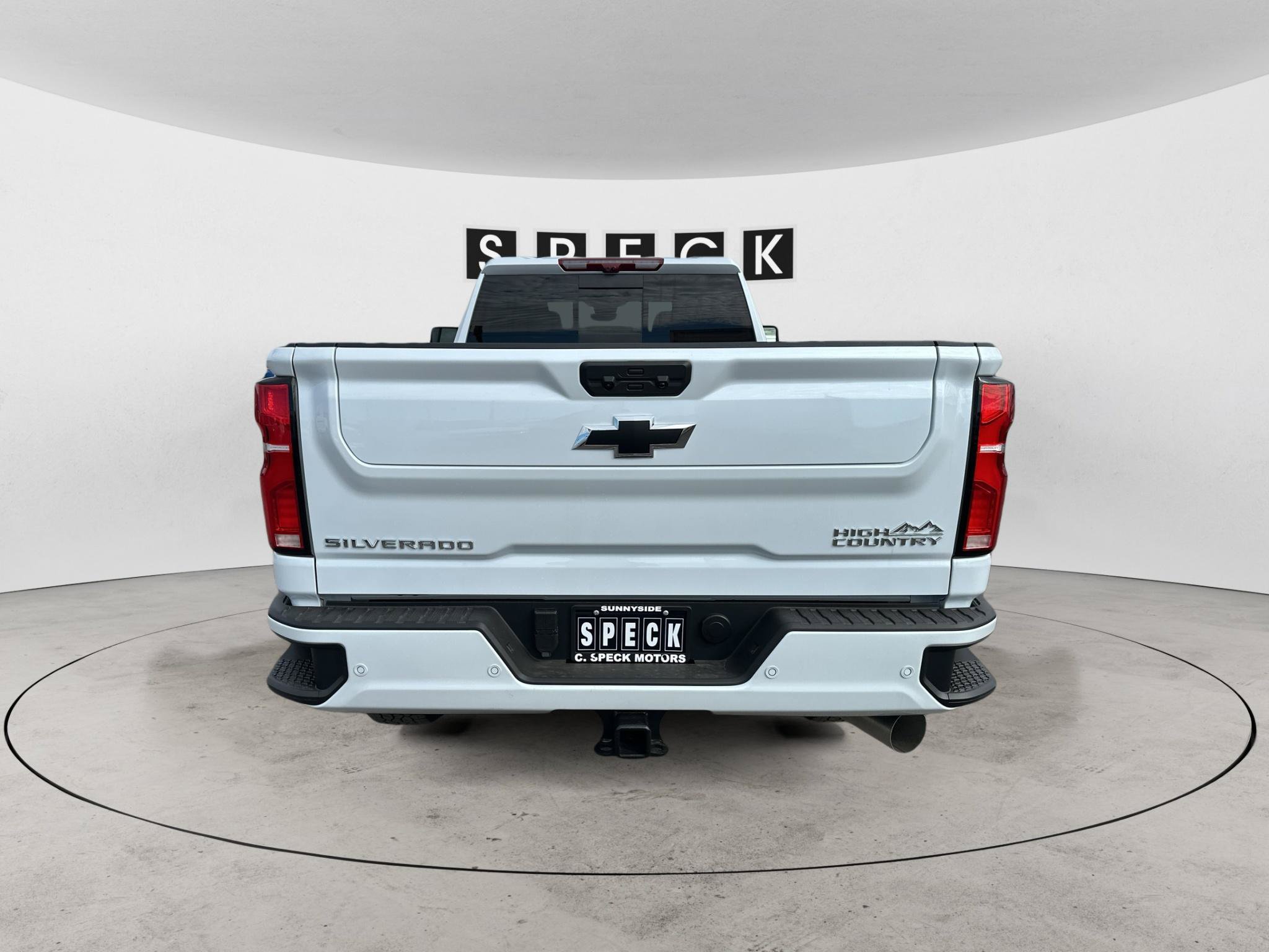 New 2026 Chevrolet Silverado 3500 High Country w/ High Country Premium Package AWD/4WD image 4