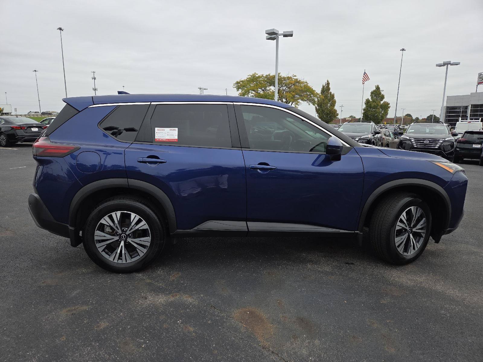 Used 2022 Nissan Rogue SV AWD/4WD image 25