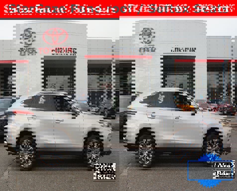 Used 2023 Toyota Venza Limited image 1