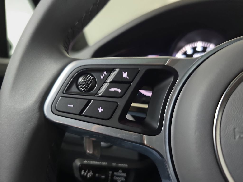 Used 2023 Porsche Cayenne GTS image 20