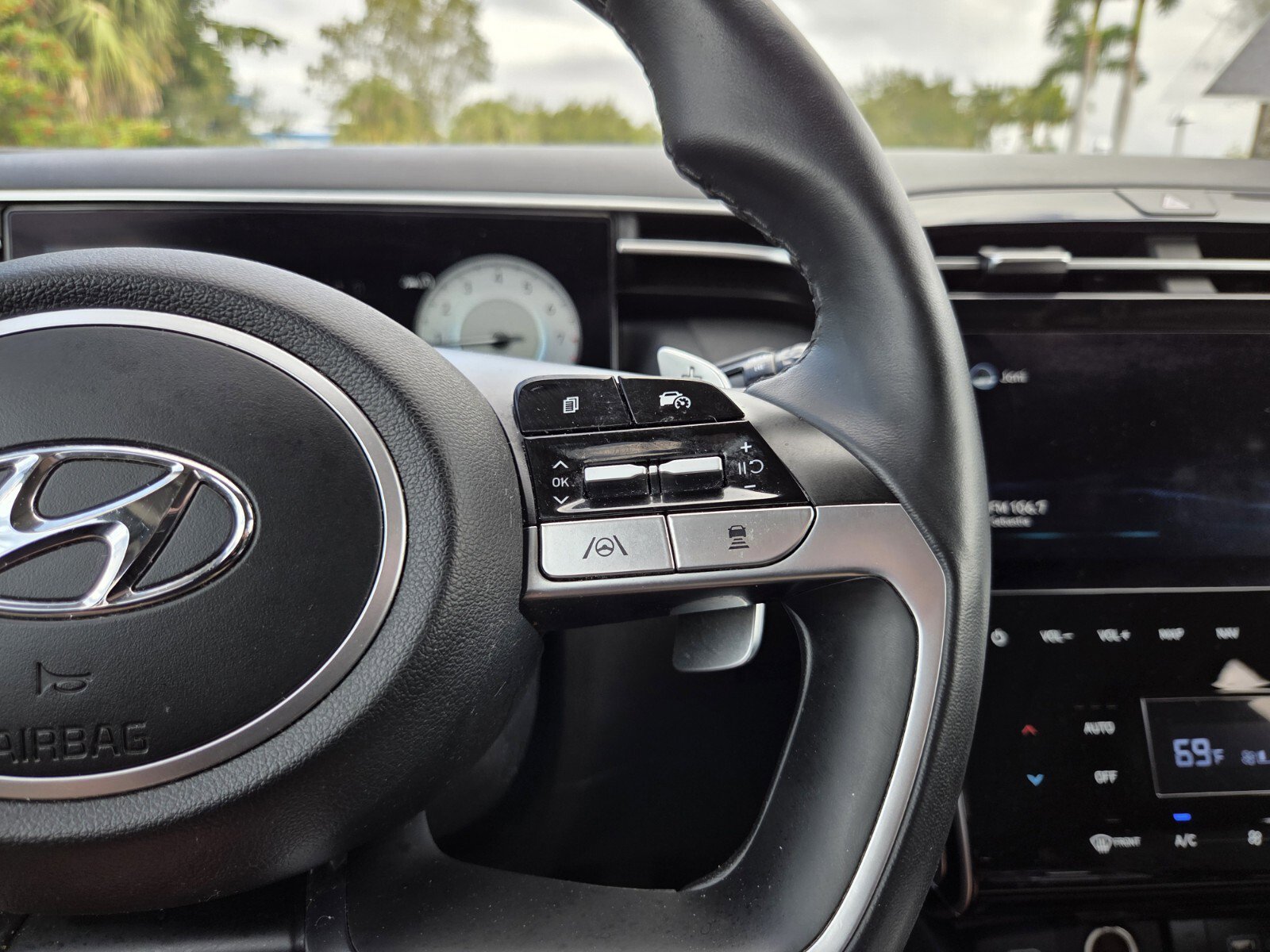 Used 2022 Hyundai Tucson Limited image 18