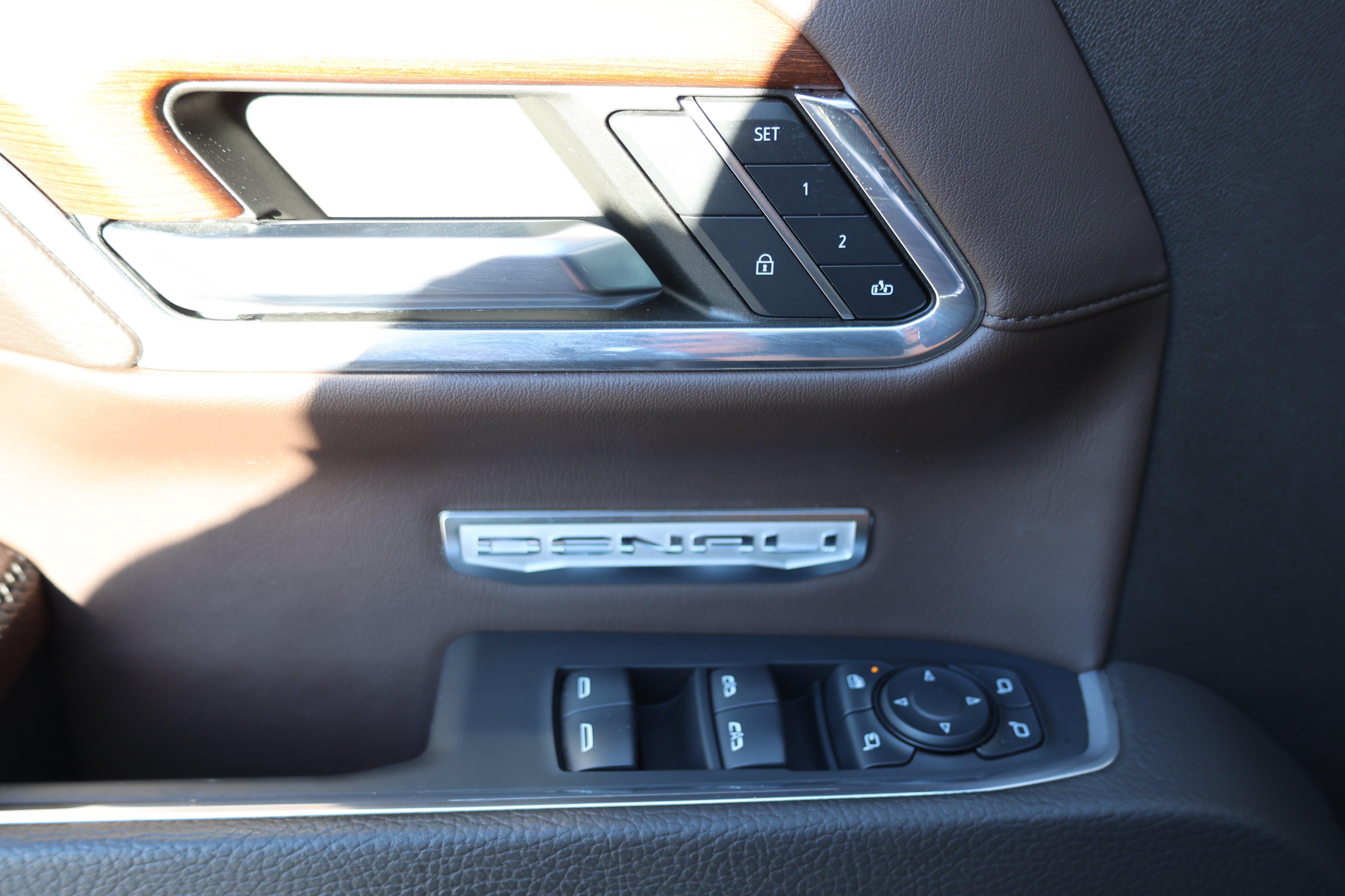 Used 2023 GMC Sierra 1500 Denali w/ Denali Reserve Package AWD/4WD image 18
