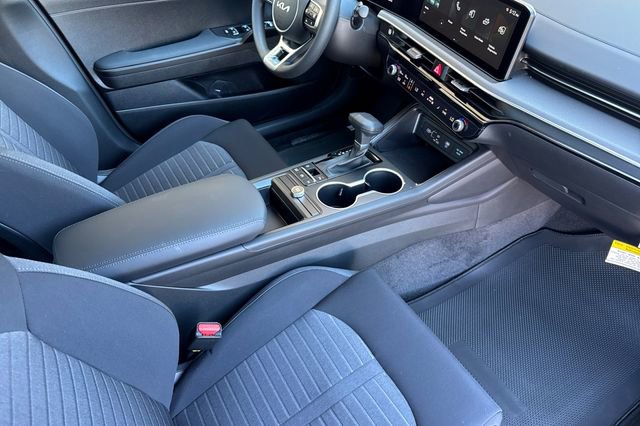 New 2026 Kia K5 LXS image 17