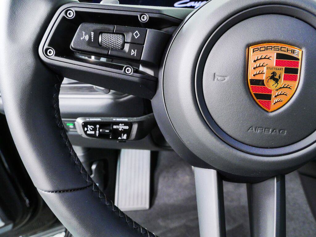 New 2026 Porsche Cayenne GTS AWD/4WD image 10