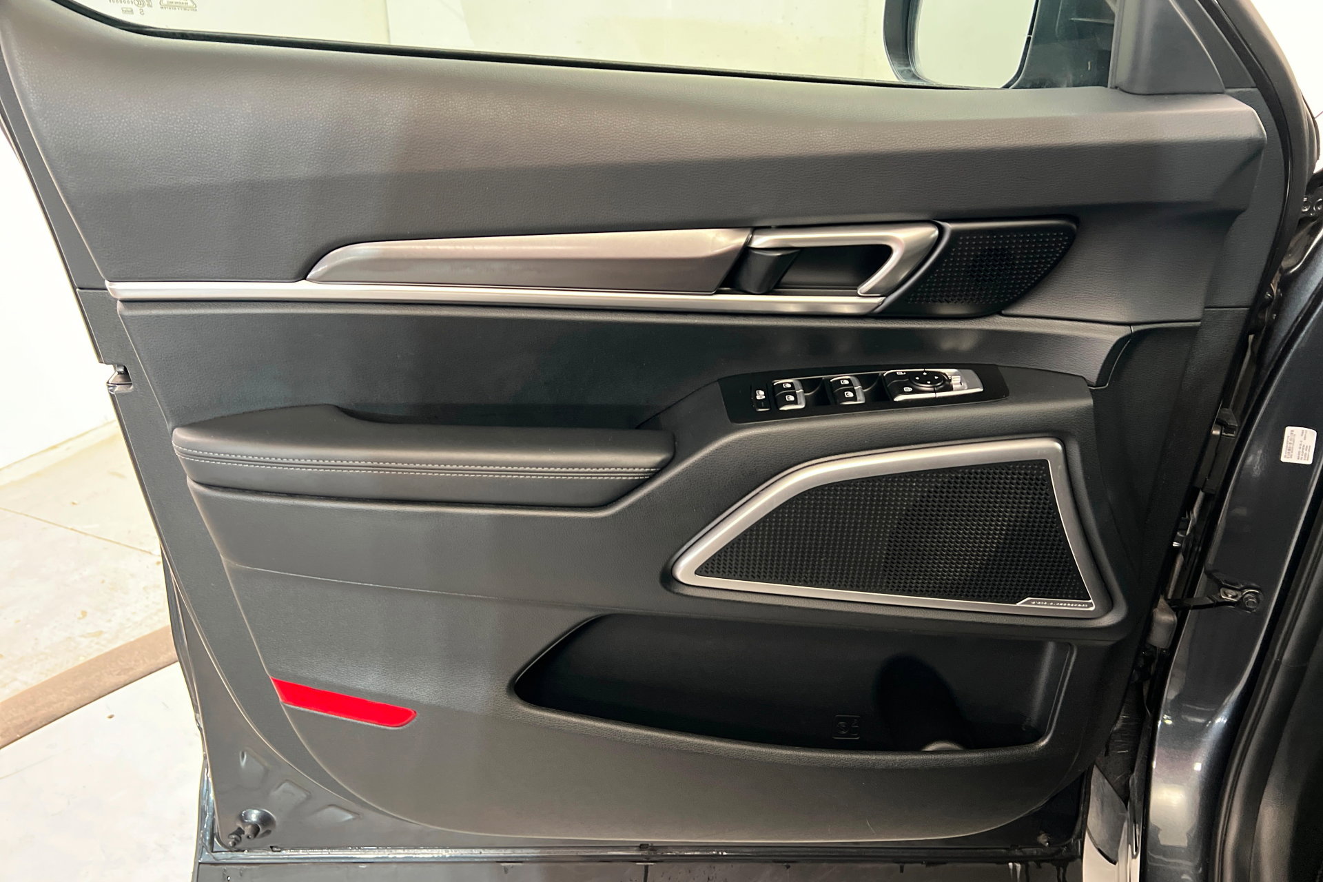 Used 2024 Kia Telluride S w/ S Sunroof Package image 14