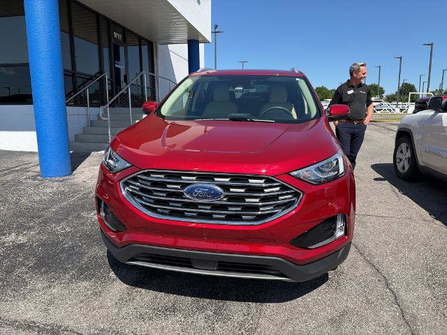 Certified 2021 Ford Edge SEL w/ Convenience Package AWD/4WD image 3