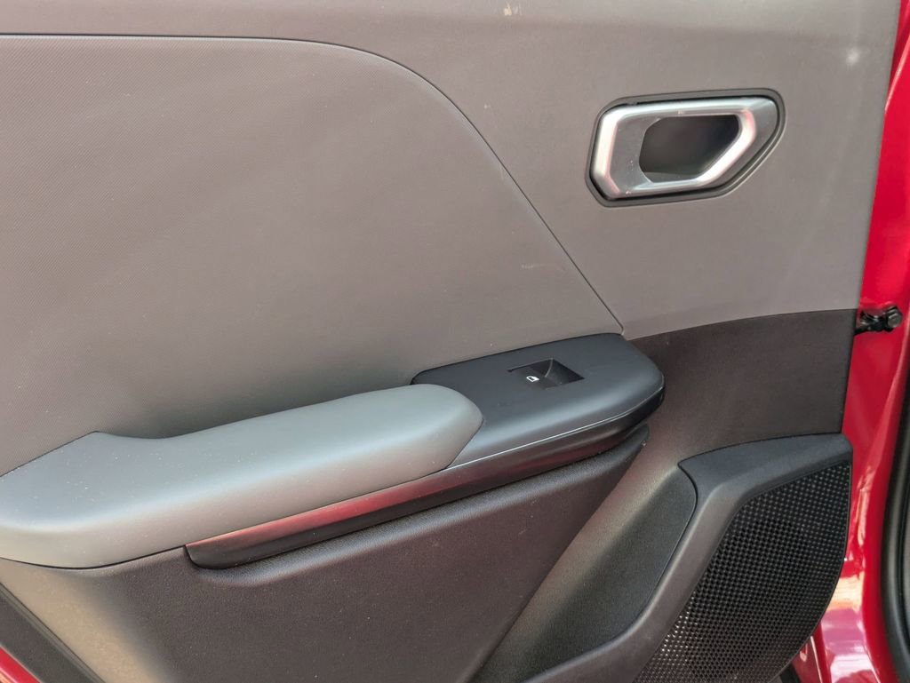 Used 2025 Kia K4 LXS image 24