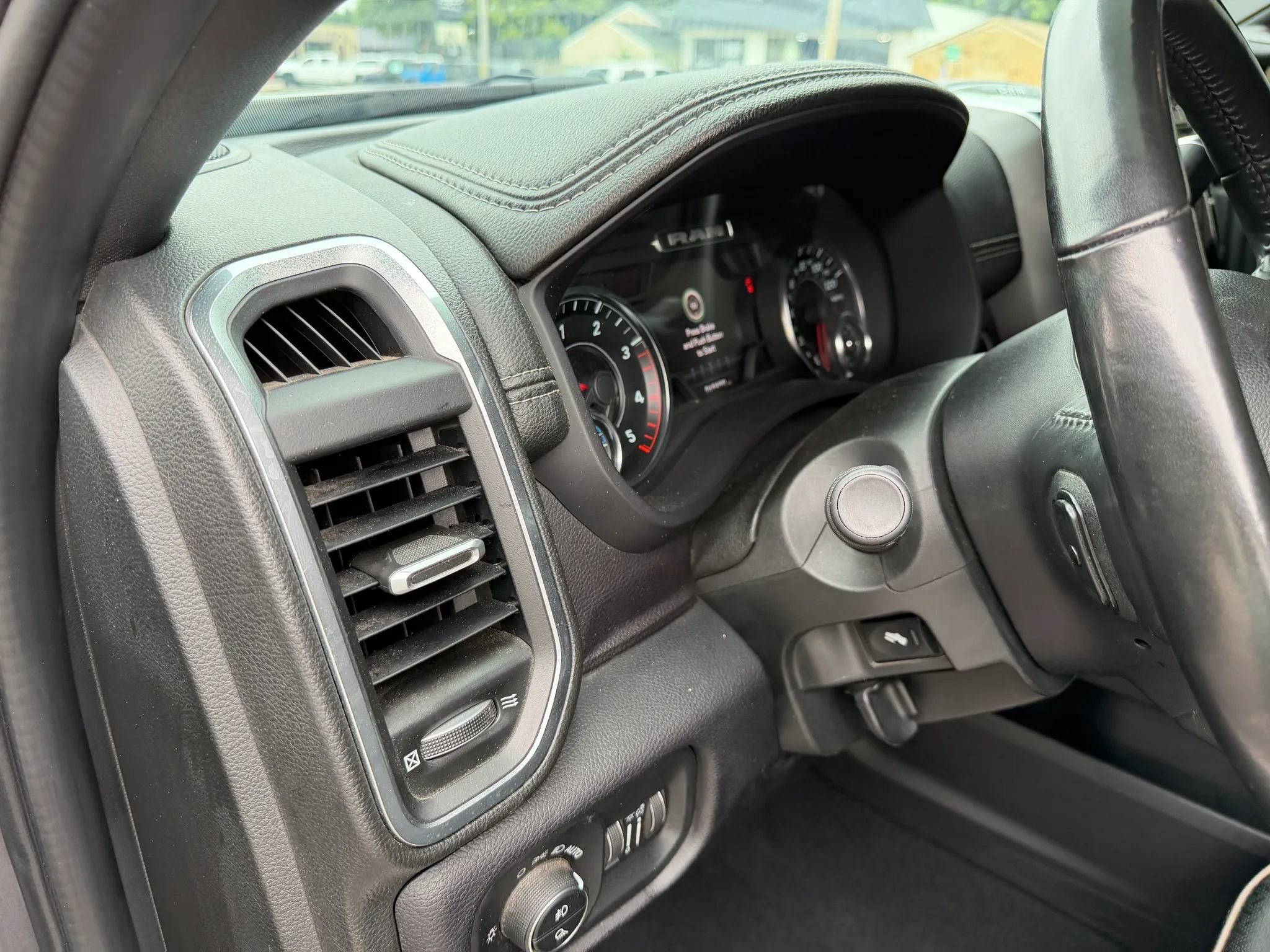 Used 2022 RAM 2500 Laramie AWD/4WD image 20