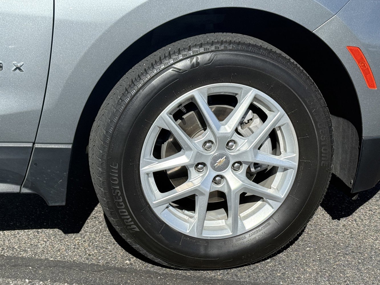 Used 2024 Chevrolet Equinox LT AWD/4WD image 28