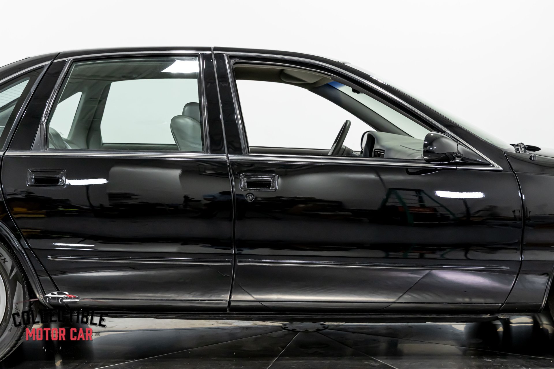 Used 1996 Chevrolet Impala SS RWD image 41