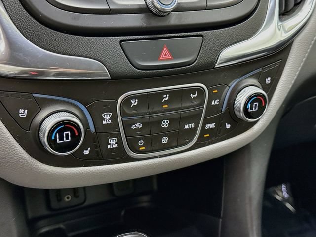 Used 2018 Chevrolet Equinox Premier AWD/4WD image 16