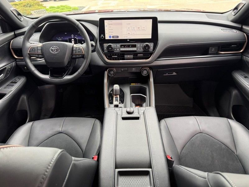 Used 2026 Toyota Grand Highlander AWD Hybrid image 14