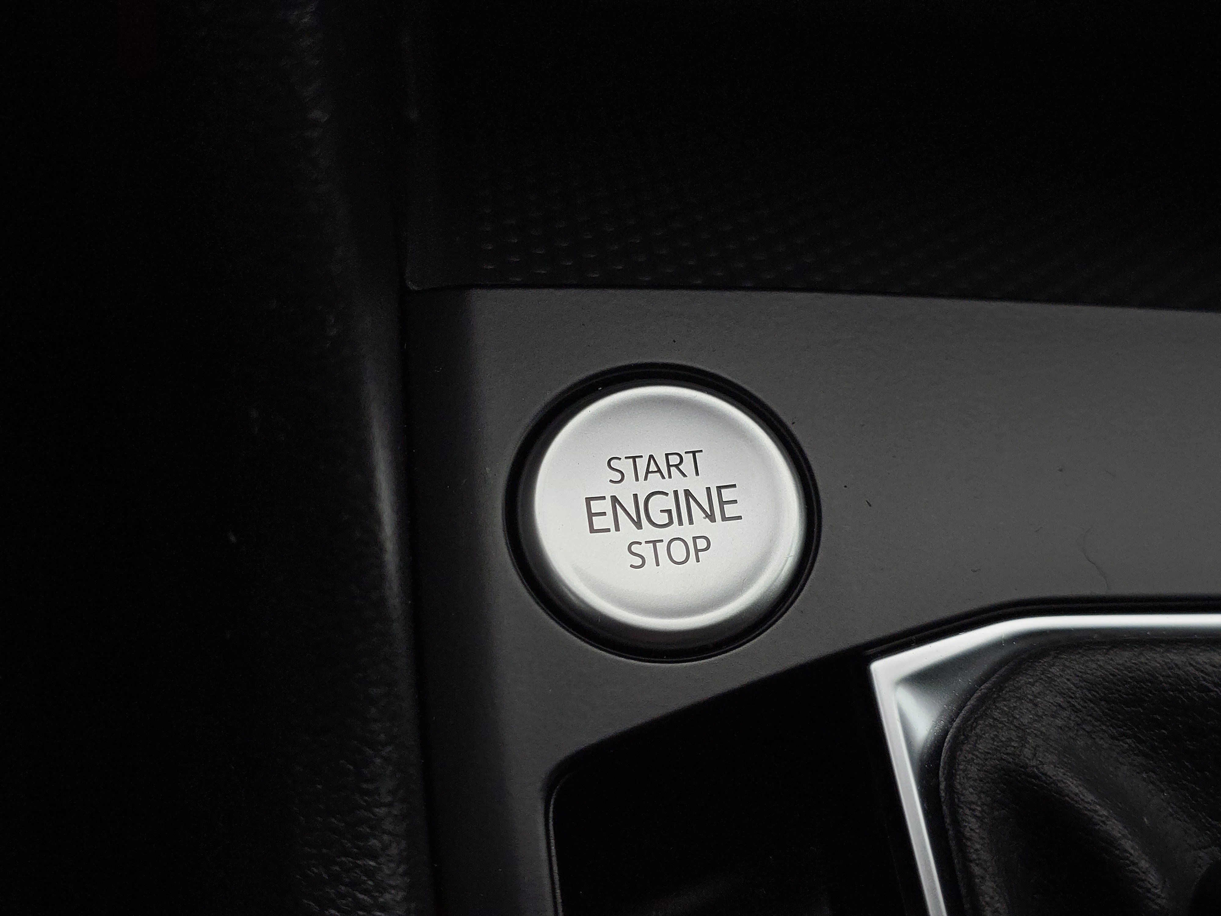 Certified 2022 Volkswagen Taos S image 26