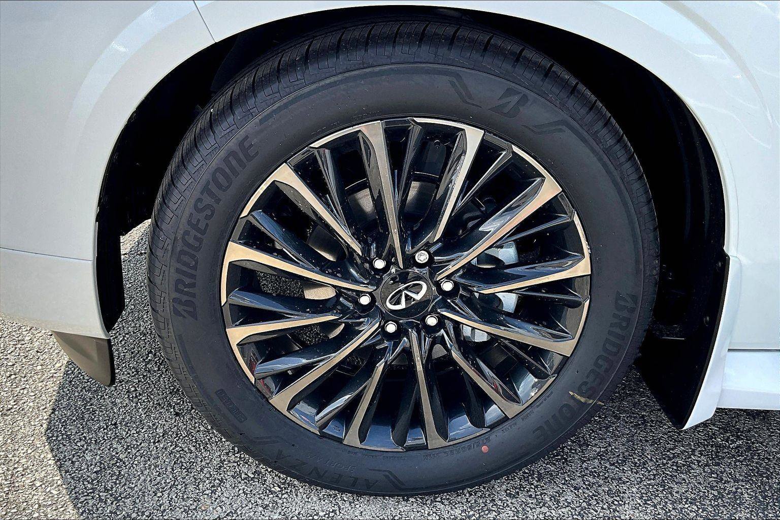 New 2026 INFINITI QX80 Autograph image 17