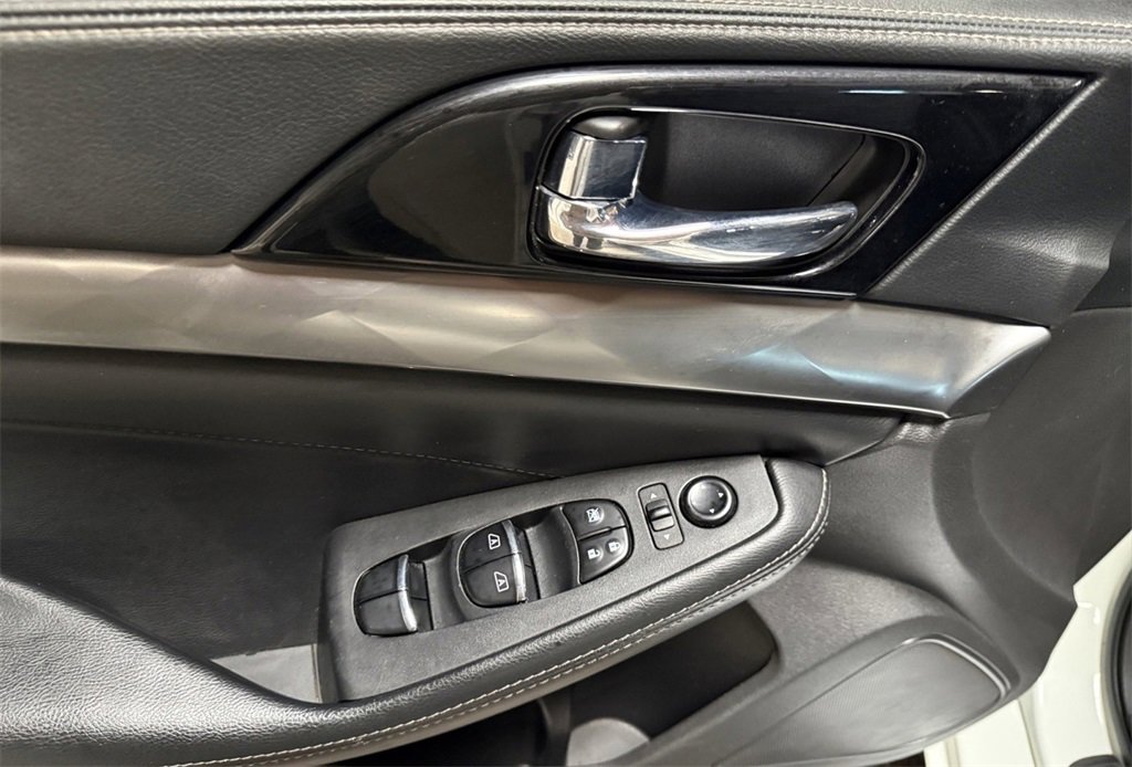 Used 2022 Nissan Maxima SL image 23
