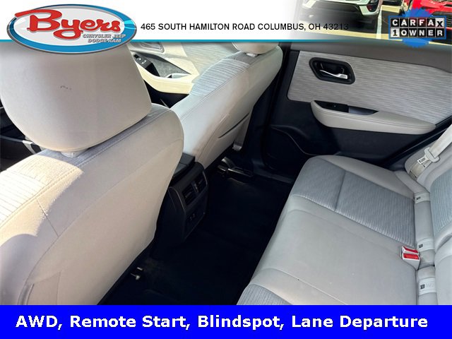 Used 2023 Nissan Rogue SV image 29