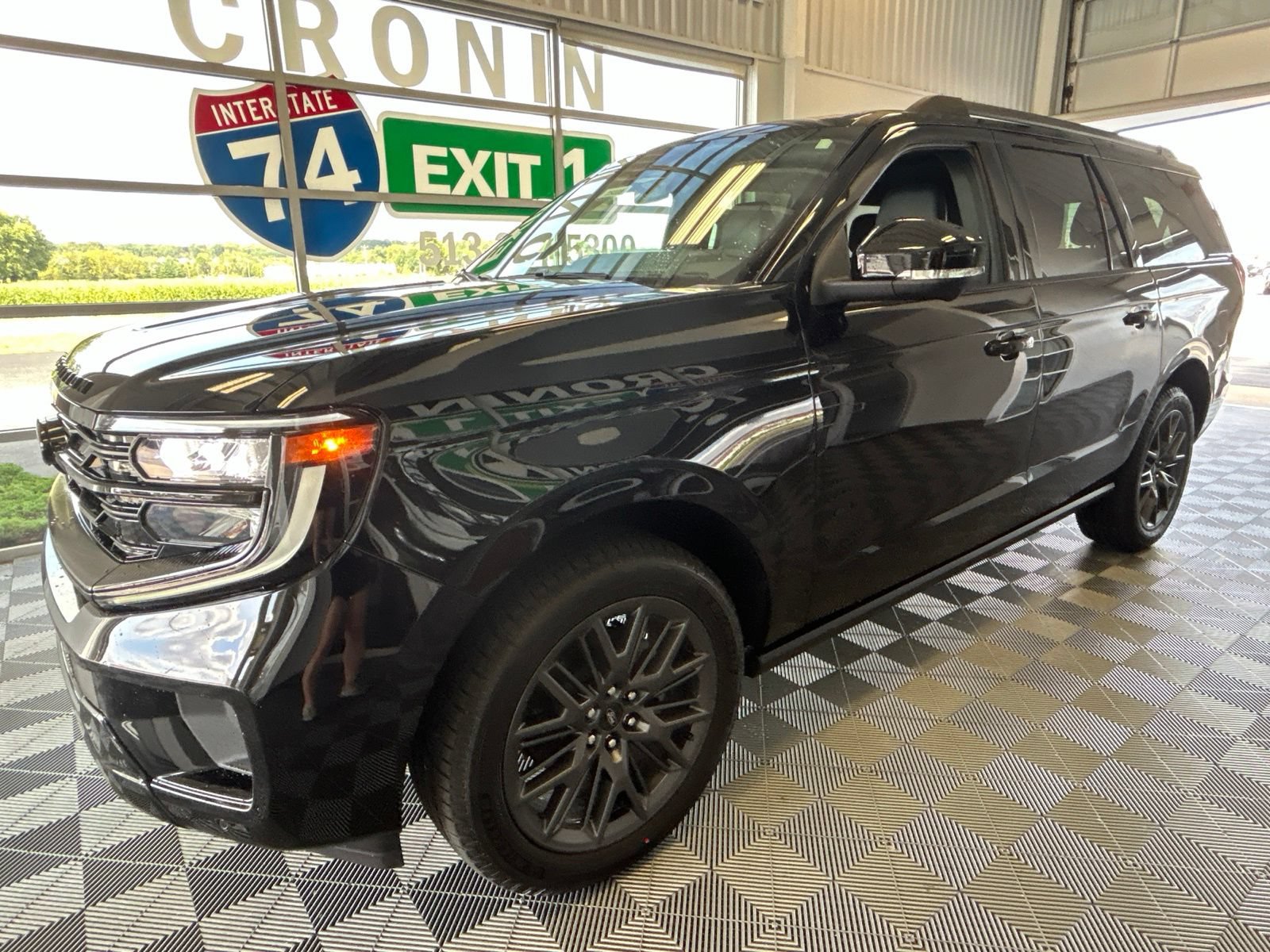 New 2027 Ford Expedition Max Platinum w/ Stealth Appearance Package AWD/4WD image 3