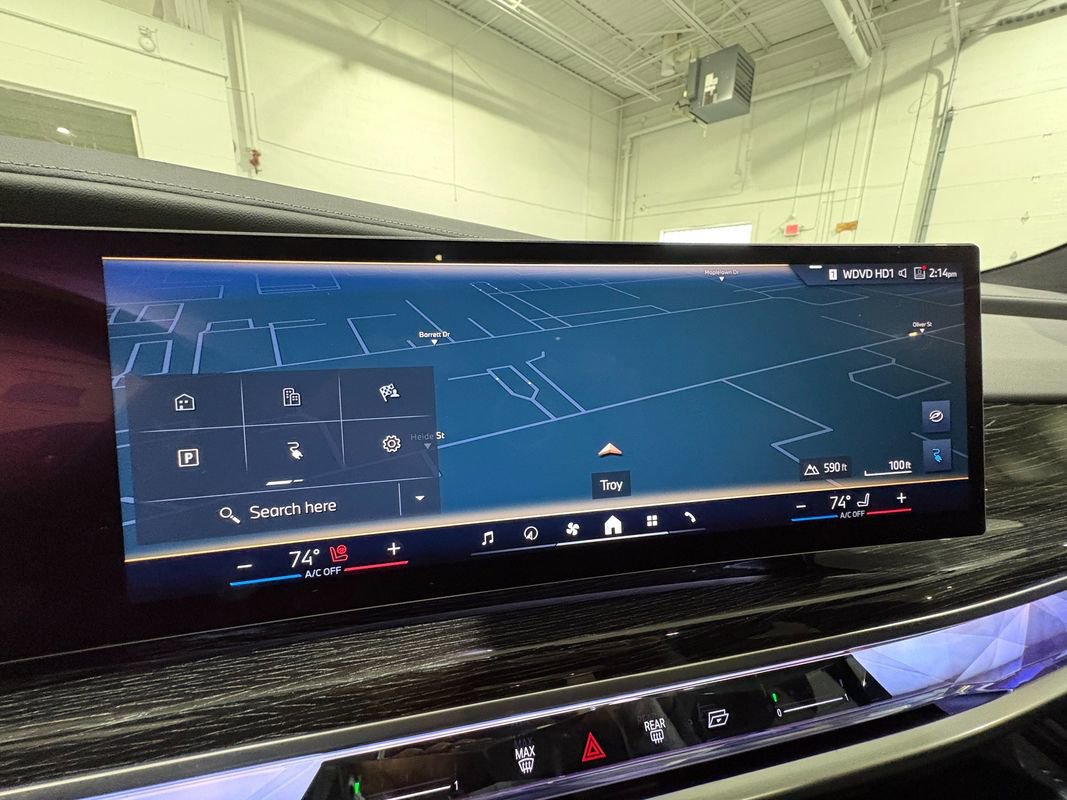 Used 2024 BMW i7 xDrive60 image 18