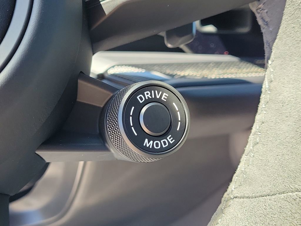 New 2026 Porsche Cayenne GTS image 38